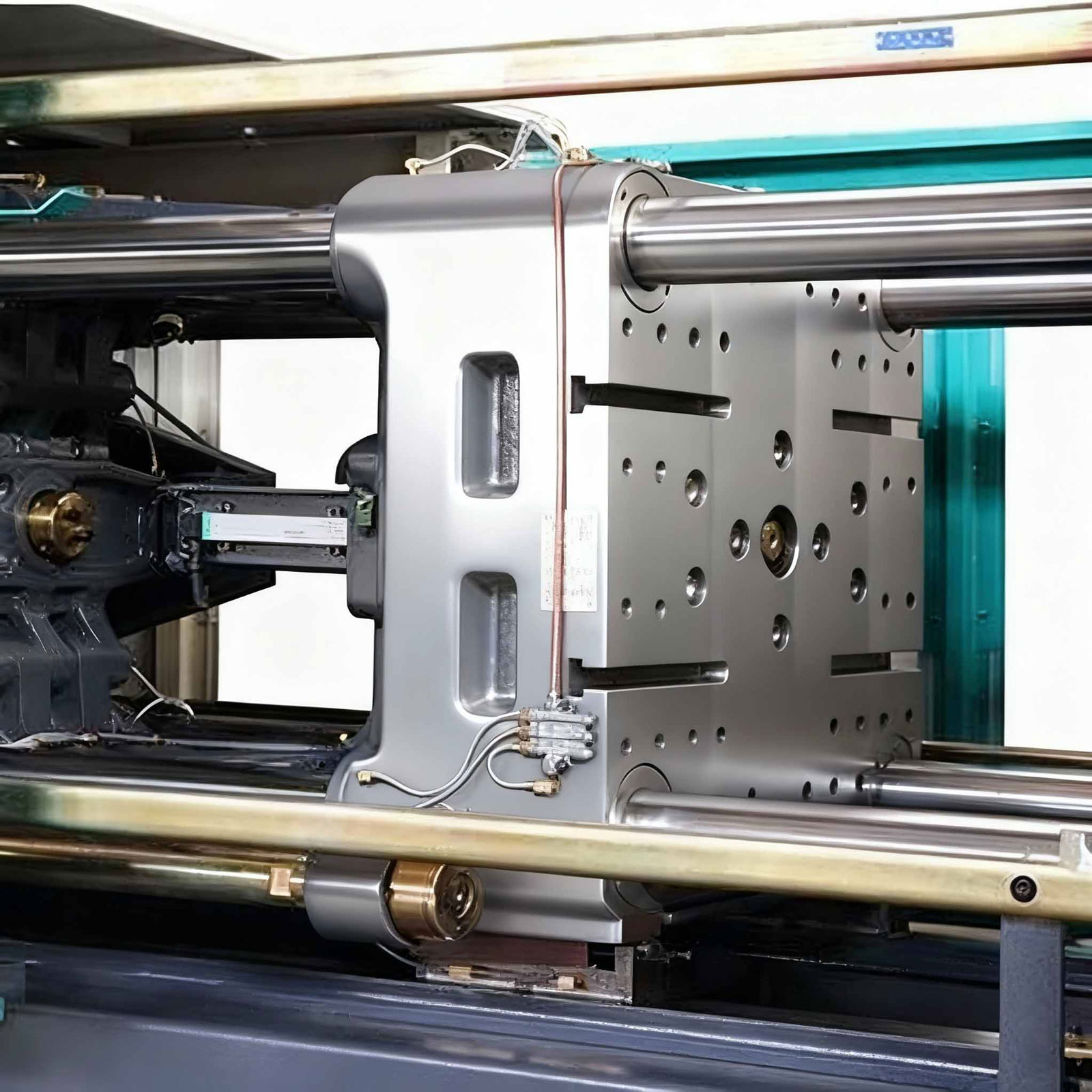 เครื่องผลิตดอกไม้ประดิษฐ์