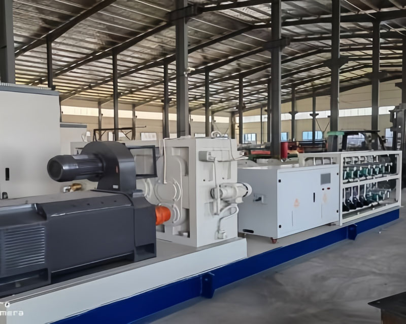 เครื่องอัดรีดยาง